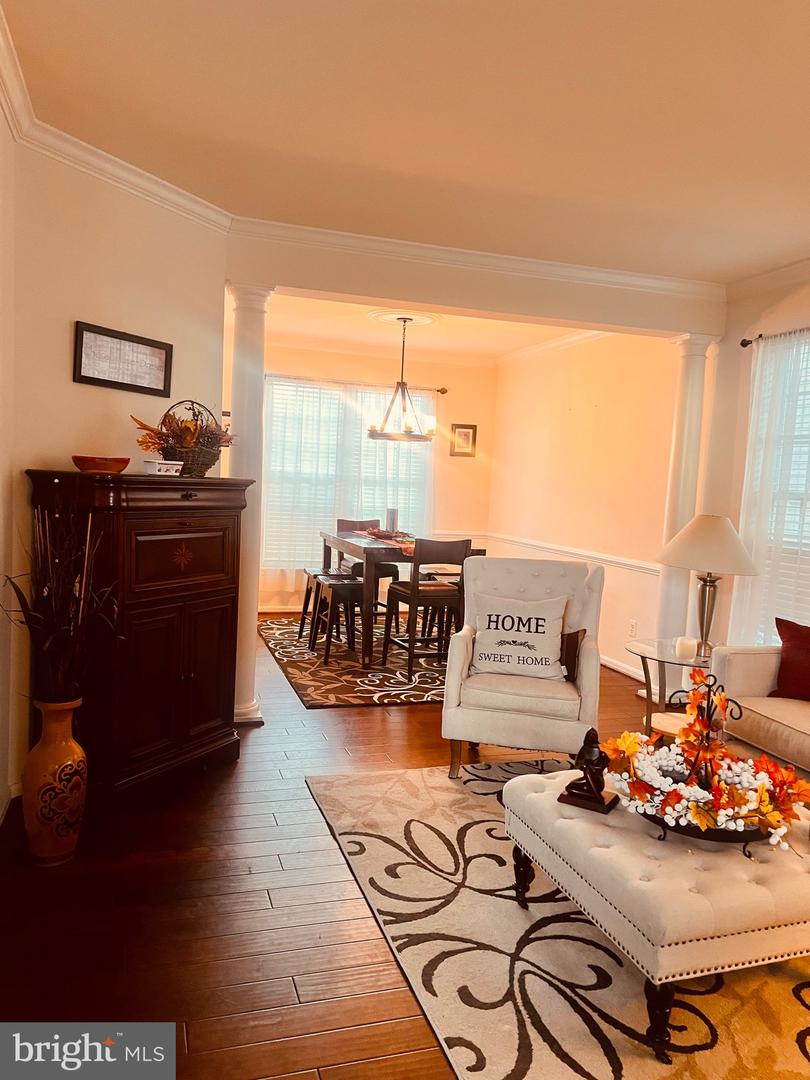 8381 MINERAL SPRINGS DR, MANASSAS, Virginia 20112, 5 Bedrooms Bedrooms, ,3 BathroomsBathrooms,Residential,For sale,8381 MINERAL SPRINGS DR,VAPW2102996 MLS # VAPW2102996
