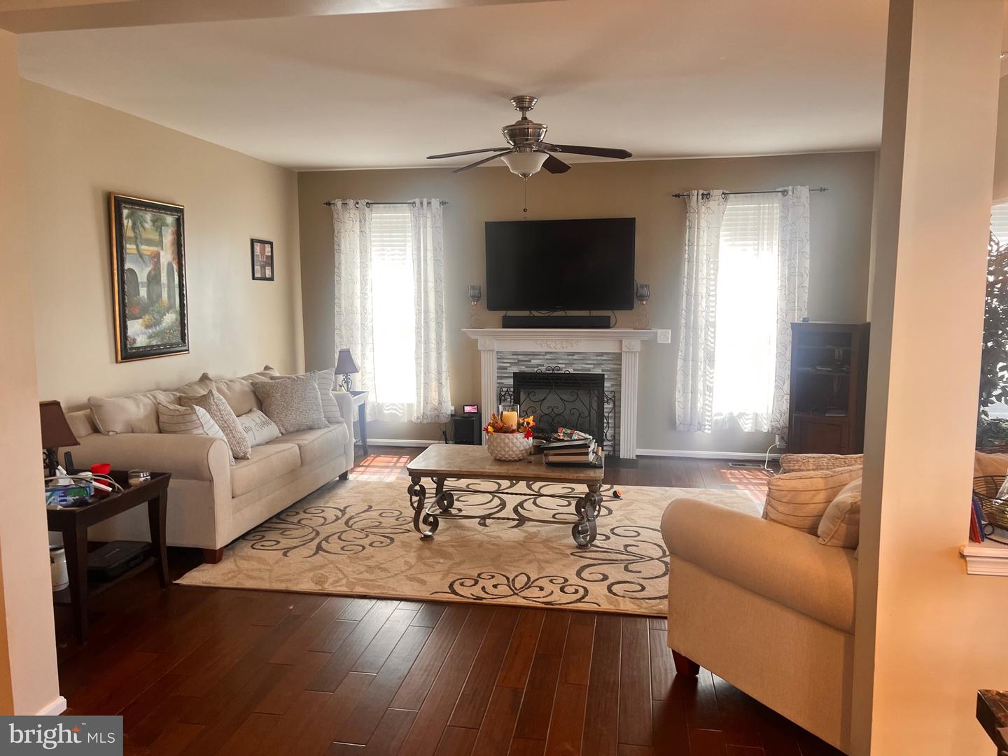8381 MINERAL SPRINGS DR, MANASSAS, Virginia 20112, 5 Bedrooms Bedrooms, ,3 BathroomsBathrooms,Residential,For sale,8381 MINERAL SPRINGS DR,VAPW2102996 MLS # VAPW2102996