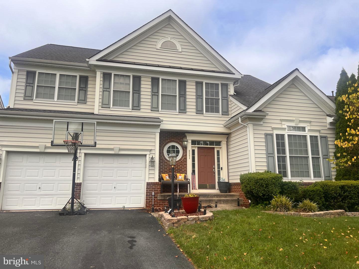 8381 MINERAL SPRINGS DR, MANASSAS, Virginia 20112, 5 Bedrooms Bedrooms, ,3 BathroomsBathrooms,Residential,For sale,8381 MINERAL SPRINGS DR,VAPW2102996 MLS # VAPW2102996