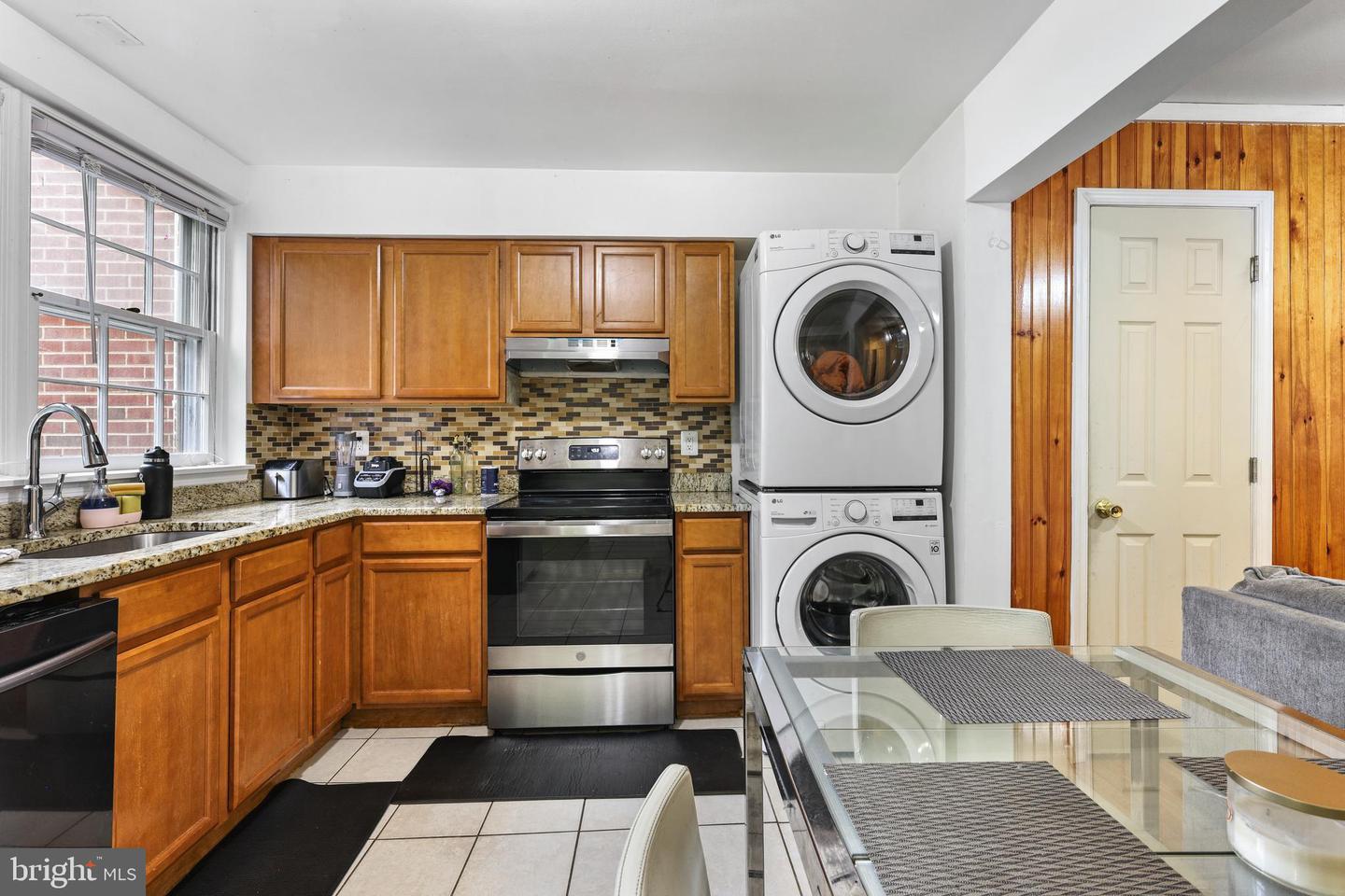 1048-A MARGATE CT, STERLING, Virginia 20164, 2 Bedrooms Bedrooms, ,1 BathroomBathrooms,Residential,For sale,1048-A MARGATE CT,VALO2105908 MLS # VALO2105908