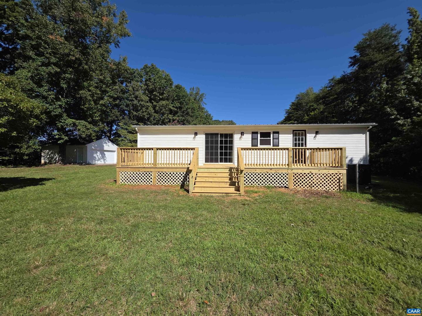 1041 W OLD MOUNTAIN RD, LOUISA, Virginia 23093, 3 Bedrooms Bedrooms, ,2 BathroomsBathrooms,Residential,For sale,1041 W OLD MOUNTAIN RD,668510 MLS # 668510