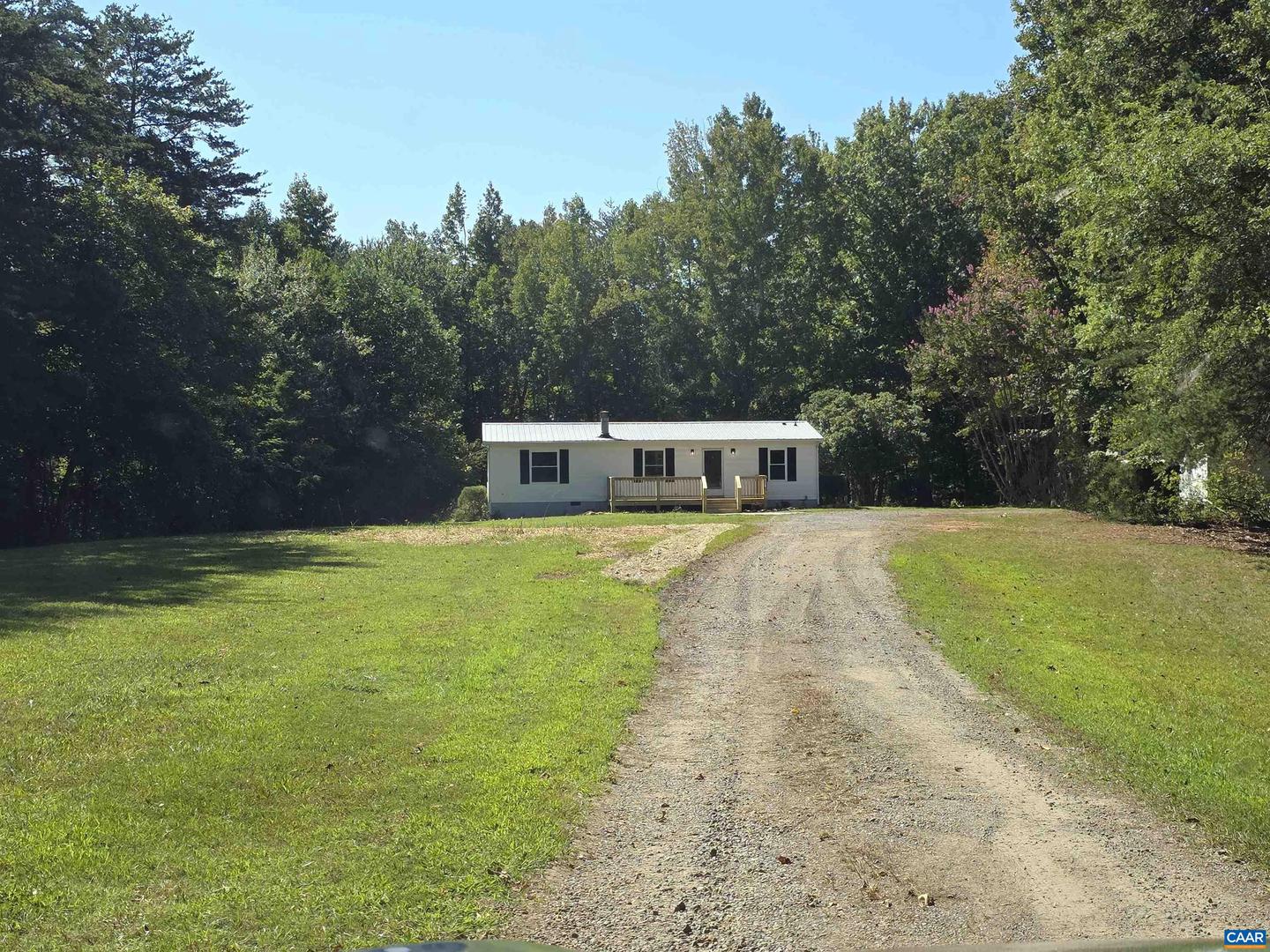 1041 W OLD MOUNTAIN RD, LOUISA, Virginia 23093, 3 Bedrooms Bedrooms, ,2 BathroomsBathrooms,Residential,For sale,1041 W OLD MOUNTAIN RD,668510 MLS # 668510