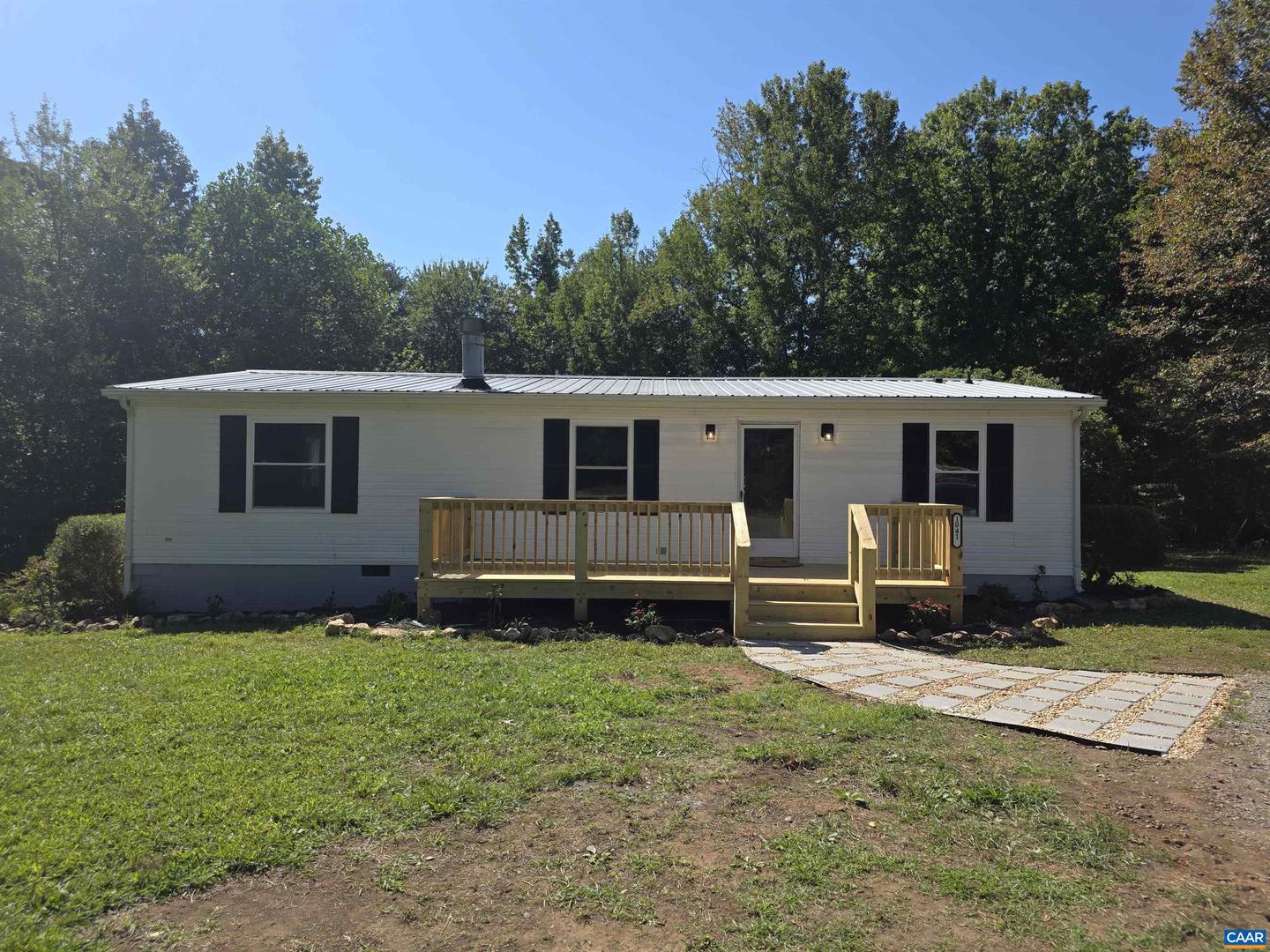 1041 W OLD MOUNTAIN RD, LOUISA, Virginia 23093, 3 Bedrooms Bedrooms, ,2 BathroomsBathrooms,Residential,For sale,1041 W OLD MOUNTAIN RD,668510 MLS # 668510