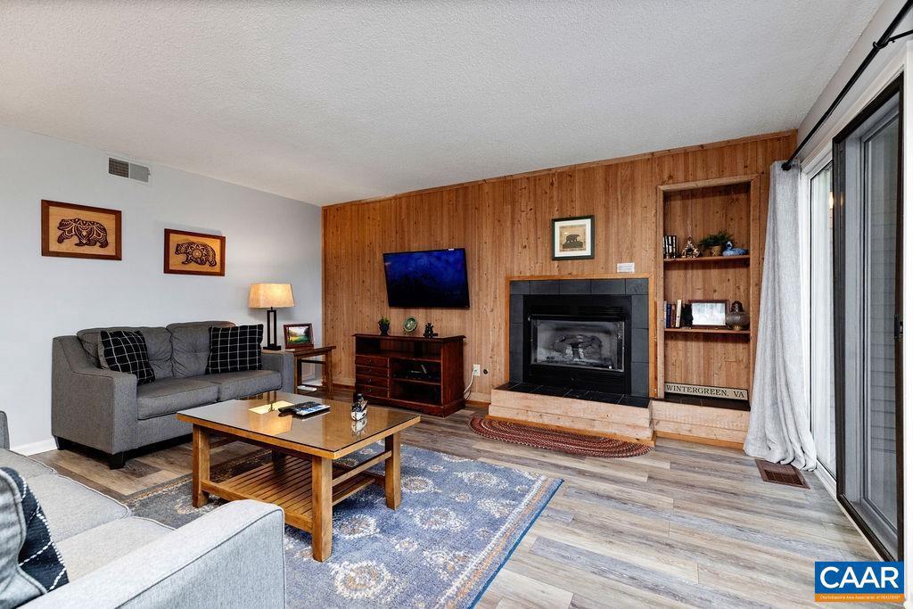 2056 STONE RIDGE CONDOS, WINTERGREEN RESORT, Virginia 22967, 2 Bedrooms Bedrooms, ,2 BathroomsBathrooms,Residential,For sale,2056 STONE RIDGE CONDOS,668511 MLS # 668511