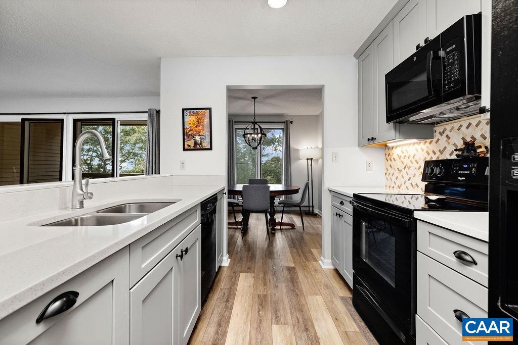 2056 STONE RIDGE CONDOS, WINTERGREEN RESORT, Virginia 22967, 2 Bedrooms Bedrooms, ,2 BathroomsBathrooms,Residential,For sale,2056 STONE RIDGE CONDOS,668511 MLS # 668511