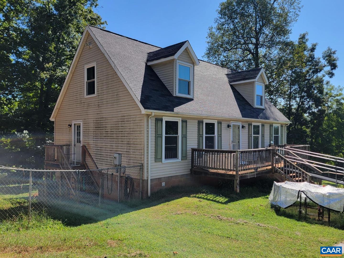 10485 CEDAR HILL RD, GORDONSVILLE, Virginia 22942, 4 Bedrooms Bedrooms, ,3 BathroomsBathrooms,Residential,For sale,10485 CEDAR HILL RD,668515 MLS # 668515