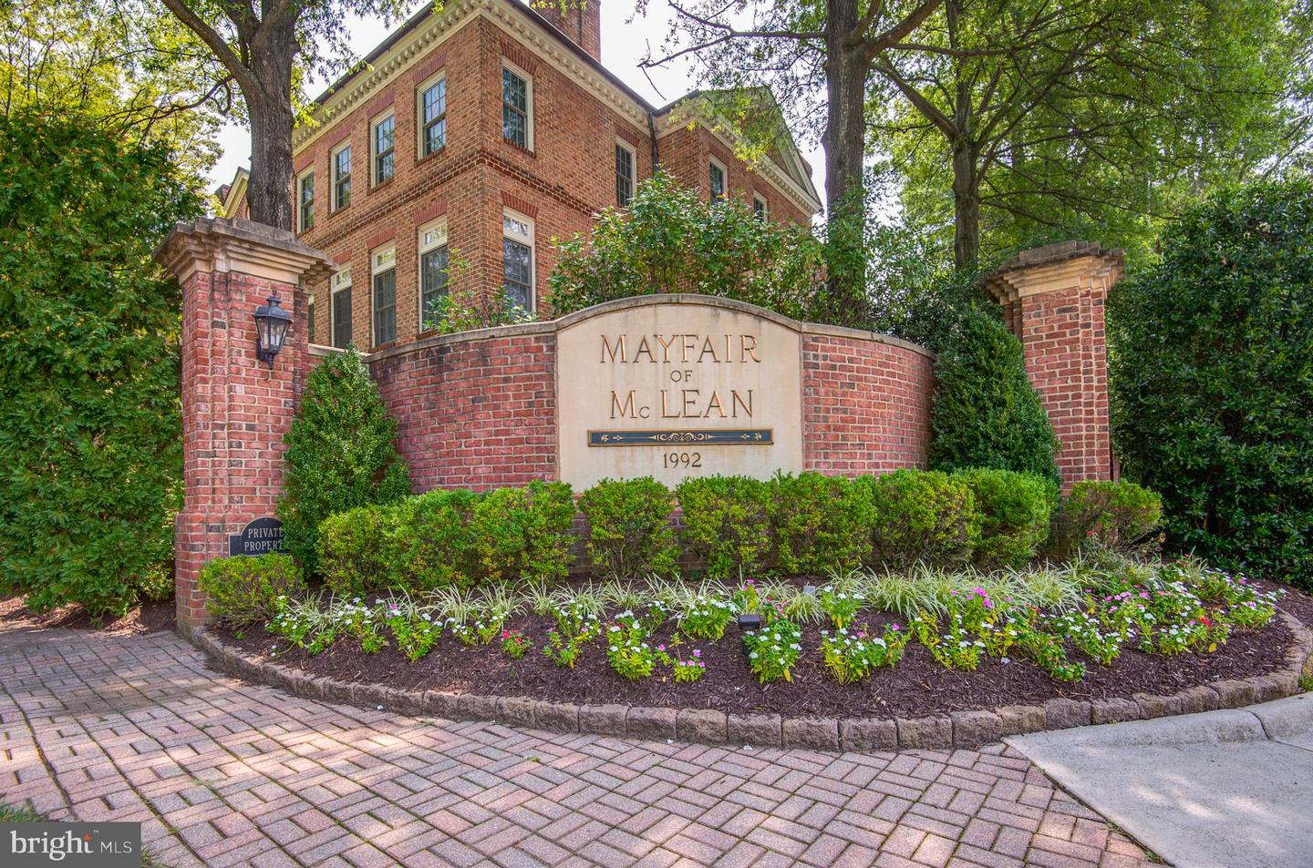 2035 MAYFAIR MCLEAN CT, FALLS CHURCH, Virginia 22043, 4 Bedrooms Bedrooms, ,3 BathroomsBathrooms,Residential,For sale,2035 MAYFAIR MCLEAN CT,VAFX2264538 MLS # VAFX2264538