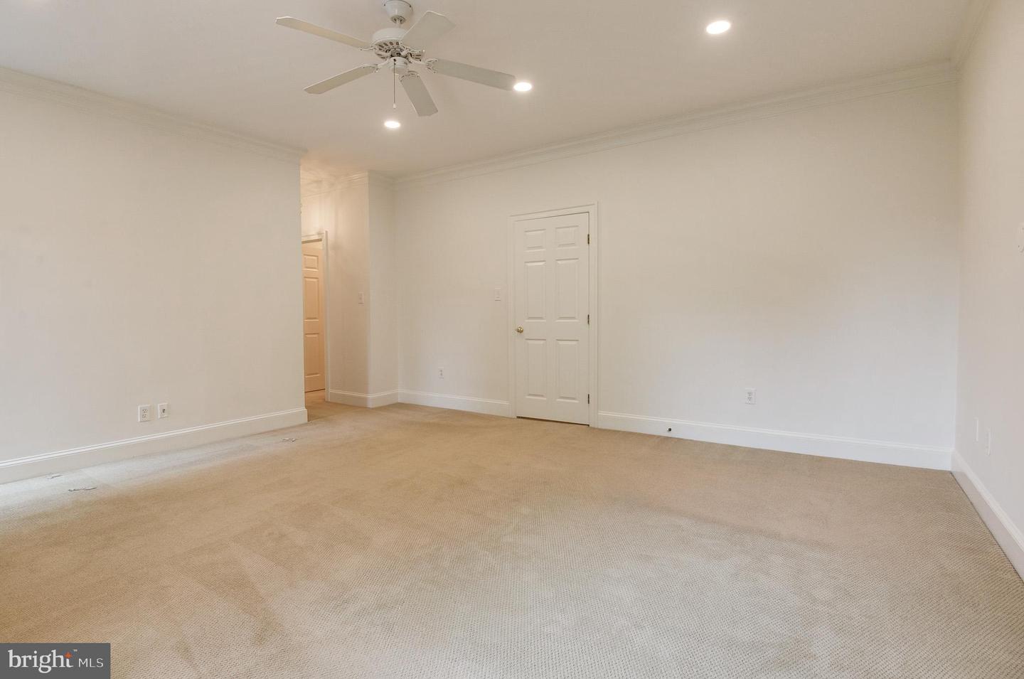 2035 MAYFAIR MCLEAN CT, FALLS CHURCH, Virginia 22043, 4 Bedrooms Bedrooms, ,3 BathroomsBathrooms,Residential,For sale,2035 MAYFAIR MCLEAN CT,VAFX2264538 MLS # VAFX2264538