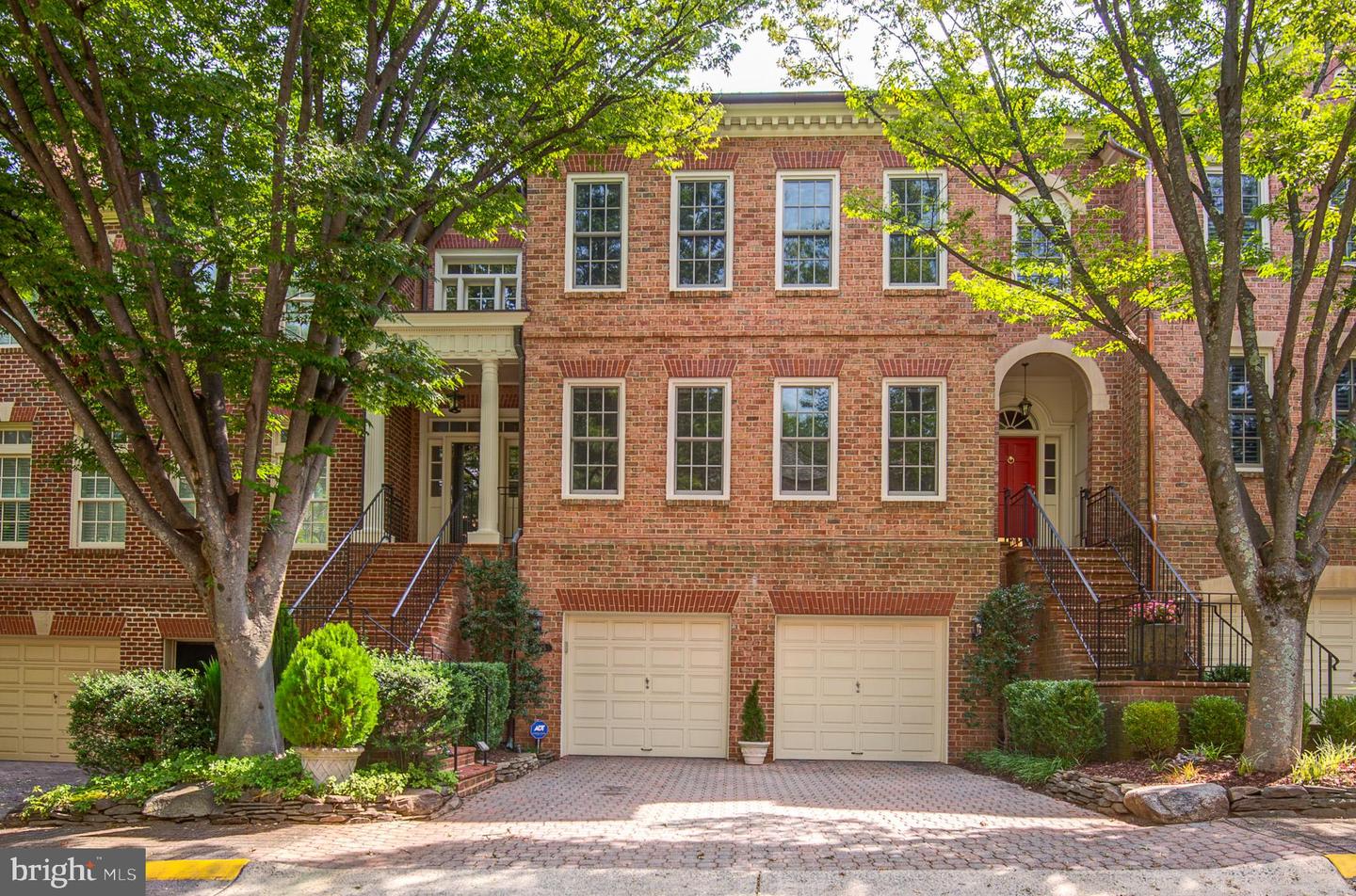 2035 MAYFAIR MCLEAN CT, FALLS CHURCH, Virginia 22043, 4 Bedrooms Bedrooms, ,3 BathroomsBathrooms,Residential,For sale,2035 MAYFAIR MCLEAN CT,VAFX2264538 MLS # VAFX2264538