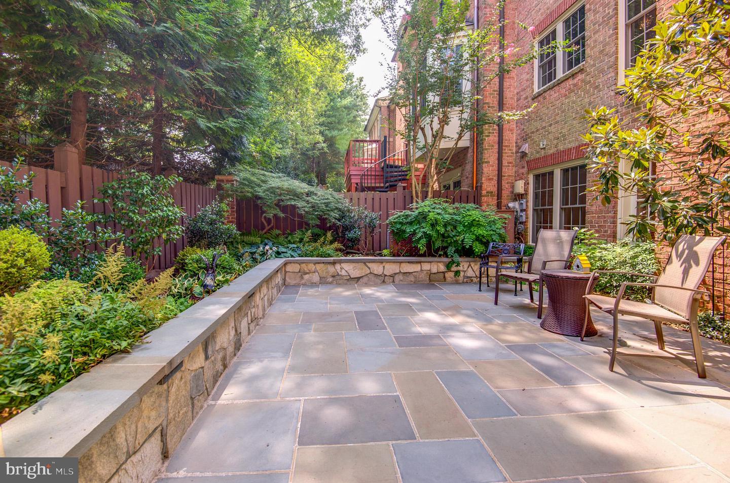 2035 MAYFAIR MCLEAN CT, FALLS CHURCH, Virginia 22043, 4 Bedrooms Bedrooms, ,3 BathroomsBathrooms,Residential,For sale,2035 MAYFAIR MCLEAN CT,VAFX2264538 MLS # VAFX2264538