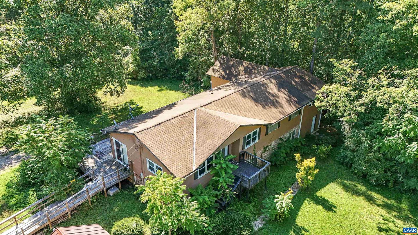 430 HARDWARE RD, ARVONIA, Virginia 23004, 4 Bedrooms Bedrooms, ,2 BathroomsBathrooms,Residential,For sale,430 HARDWARE RD,668529 MLS # 668529