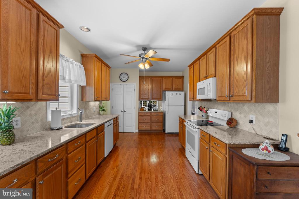 1396 RIVERVIEW DR, LOCUST GROVE, Virginia 22508, 3 Bedrooms Bedrooms, ,2 BathroomsBathrooms,Residential,1396 RIVERVIEW DR,VAOR2010548 MLS # VAOR2010548