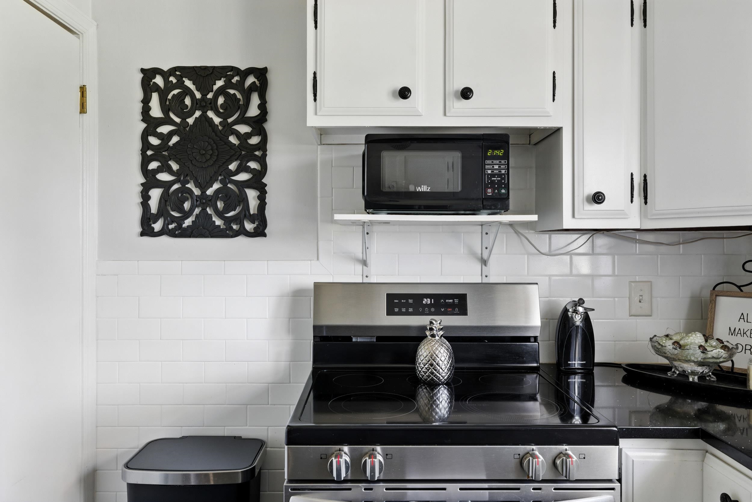 Frigidaire glass top electric oven range