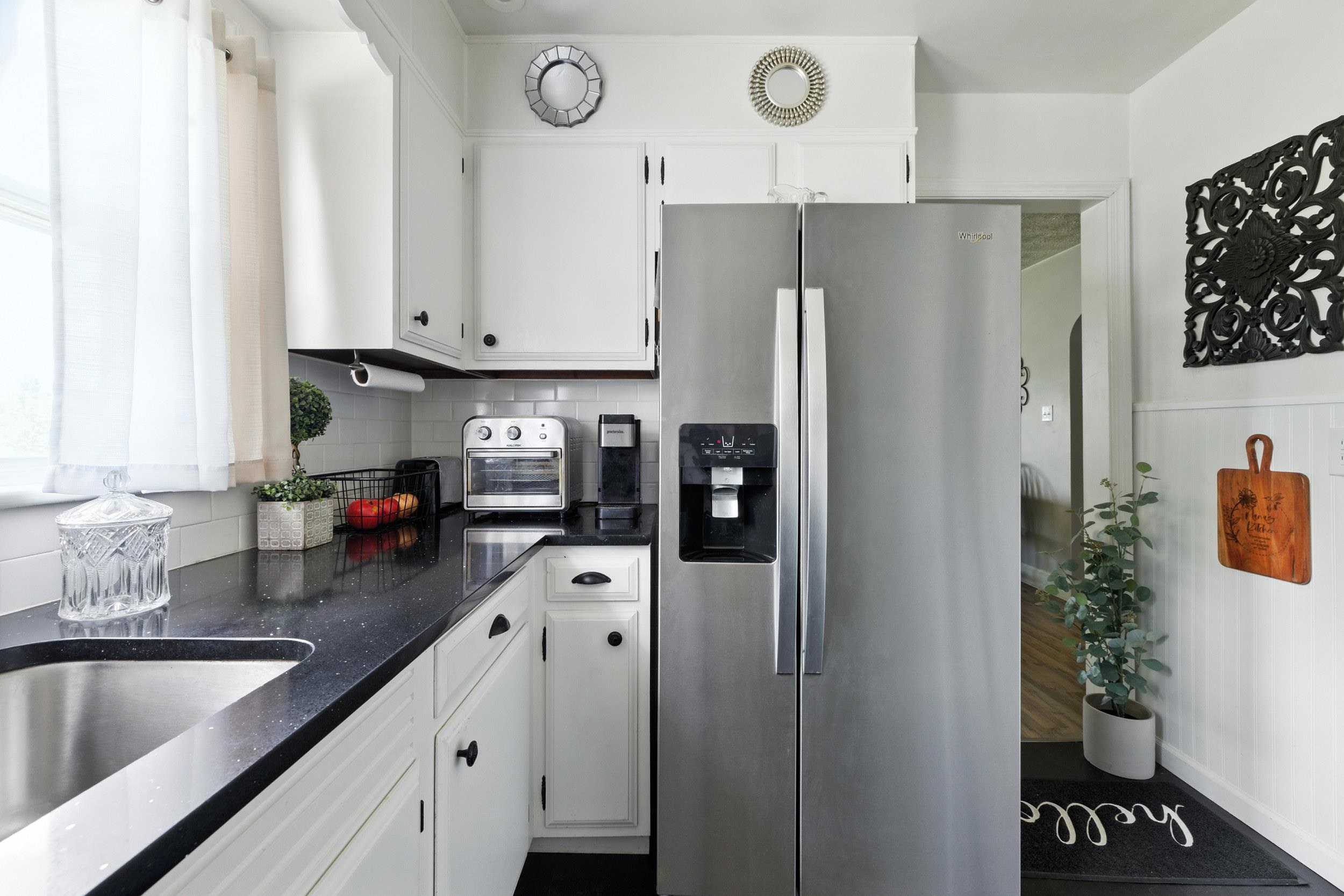 The quartz counter top sparkles!