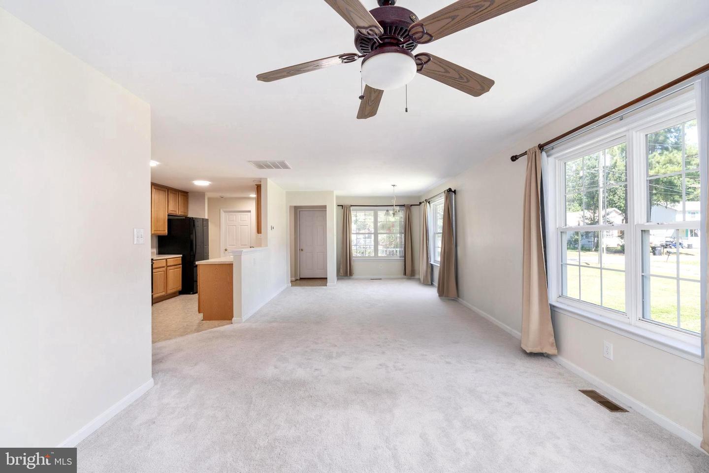 238 12TH ST, COLONIAL BEACH, Virginia 22443, 3 Bedrooms Bedrooms, ,2 BathroomsBathrooms,Residential,For sale,238 12TH ST,VAWE2009052 MLS # VAWE2009052