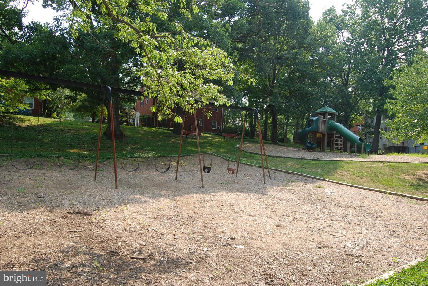 1619 RIPON PL, ALEXANDRIA, Virginia 22302, 2 Bedrooms Bedrooms, ,1 BathroomBathrooms,Residential,For sale,1619 RIPON PL,VAAX2047040 MLS # VAAX2047040