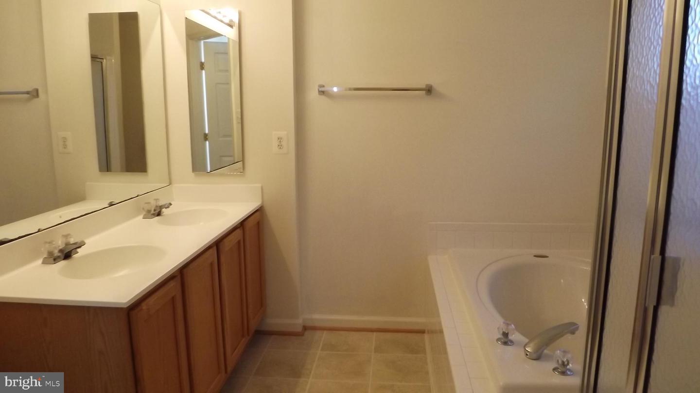 11224 GANDER CT, FREDERICKSBURG, Virginia 22407, 3 Bedrooms Bedrooms, ,2 BathroomsBathrooms,Residential,For sale,11224 GANDER CT,VASP2035906 MLS # VASP2035906