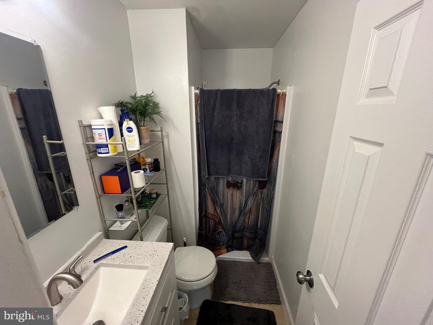 3828 MONTE VISTA PL #102B, ALEXANDRIA, Virginia 22309, 3 Bedrooms Bedrooms, ,2 BathroomsBathrooms,Residential,For sale,3828 MONTE VISTA PL #102B,VAFX2264700 MLS # VAFX2264700