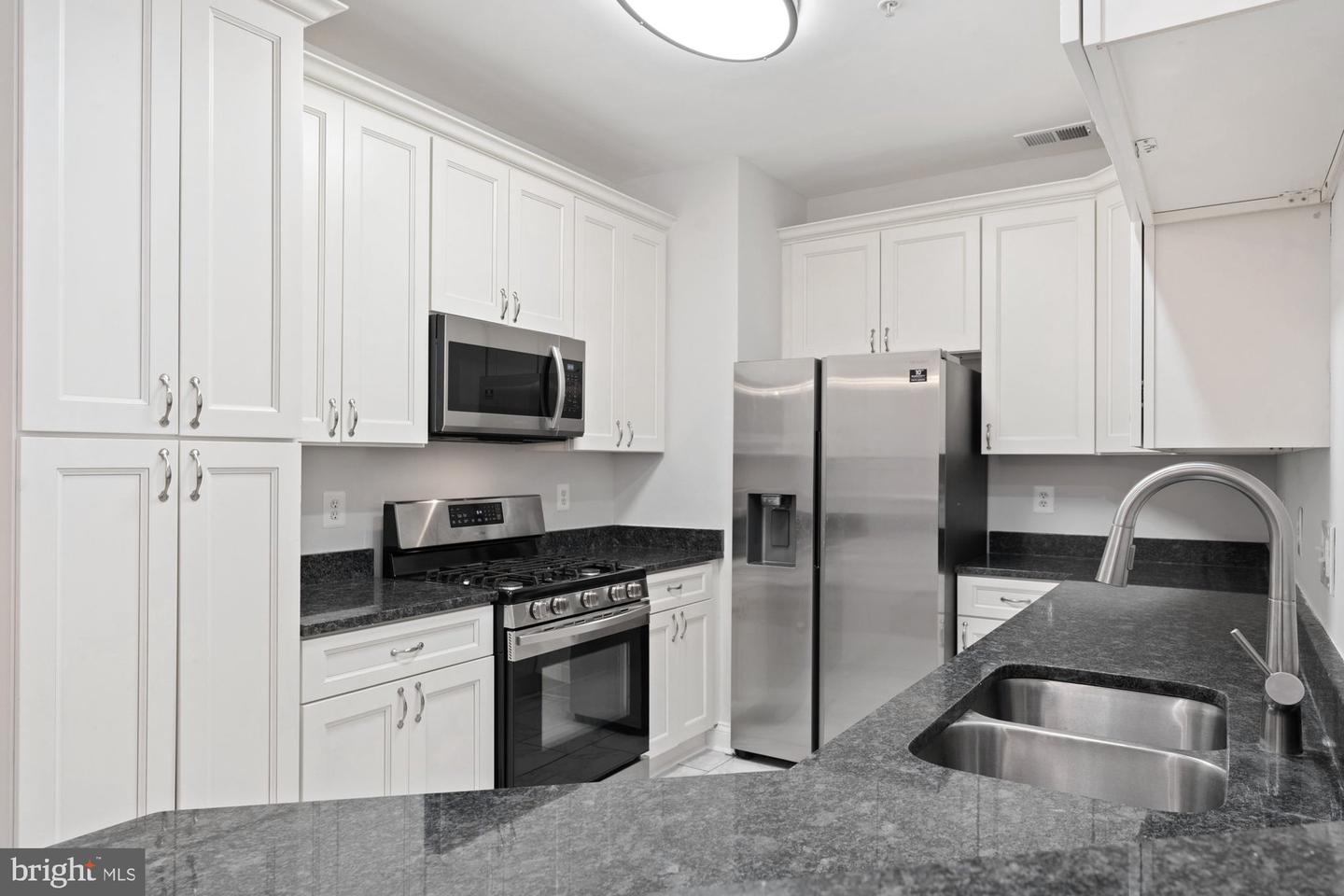 5114 KNAPP PL, ALEXANDRIA, Virginia 22304, 3 Bedrooms Bedrooms, ,2 BathroomsBathrooms,Residential,For sale,5114 KNAPP PL,VAAX2047694 MLS # VAAX2047694