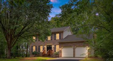 506 JETT ST, FREDERICKSBURG, Virginia 22405, 4 Bedrooms Bedrooms, 14 Rooms Rooms,2 BathroomsBathrooms,Residential,For sale,506 JETT ST,VAST2042362 MLS # VAST2042362