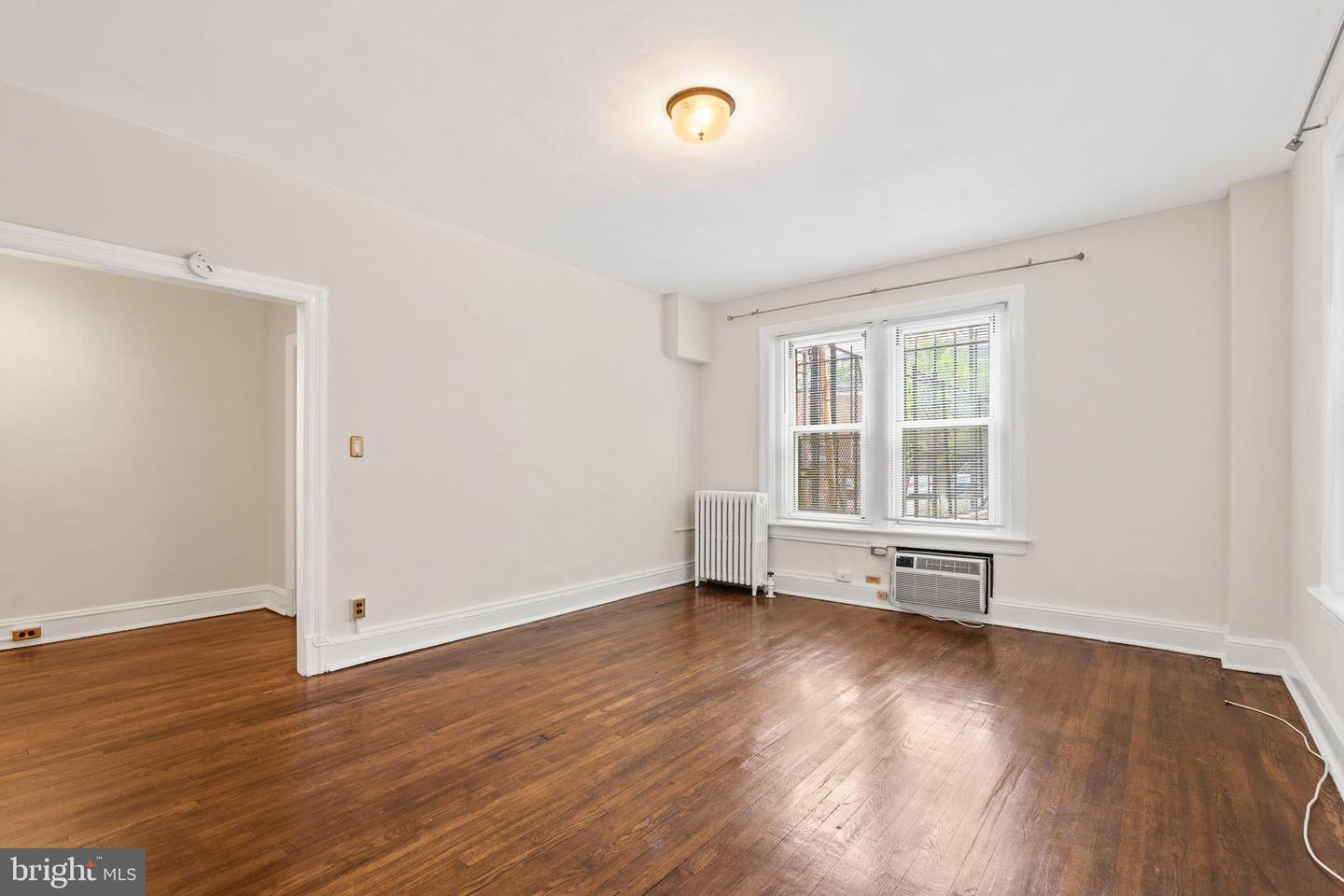 1954 COLUMBIA RD NW #112, WASHINGTON, District Of Columbia 20009, ,1 BathroomBathrooms,Residential,For sale,1954 COLUMBIA RD NW #112,DCDC2220120 MLS # DCDC2220120