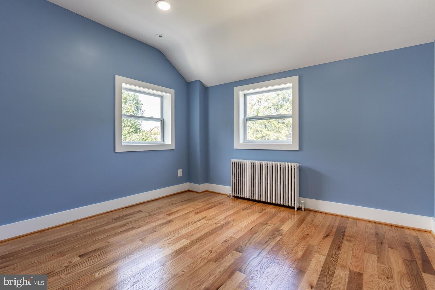 3300 6TH ST S, ARLINGTON, Virginia 22204, 3 Bedrooms Bedrooms, ,2 BathroomsBathrooms,Residential,For sale,3300 6TH ST S,VAAR2063048 MLS # VAAR2063048