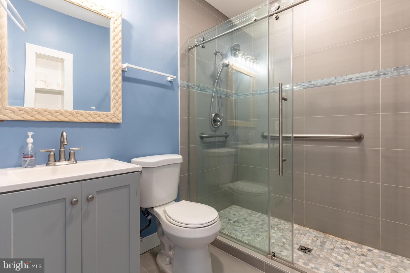 3300 6TH ST S, ARLINGTON, Virginia 22204, 3 Bedrooms Bedrooms, ,2 BathroomsBathrooms,Residential,For sale,3300 6TH ST S,VAAR2063048 MLS # VAAR2063048