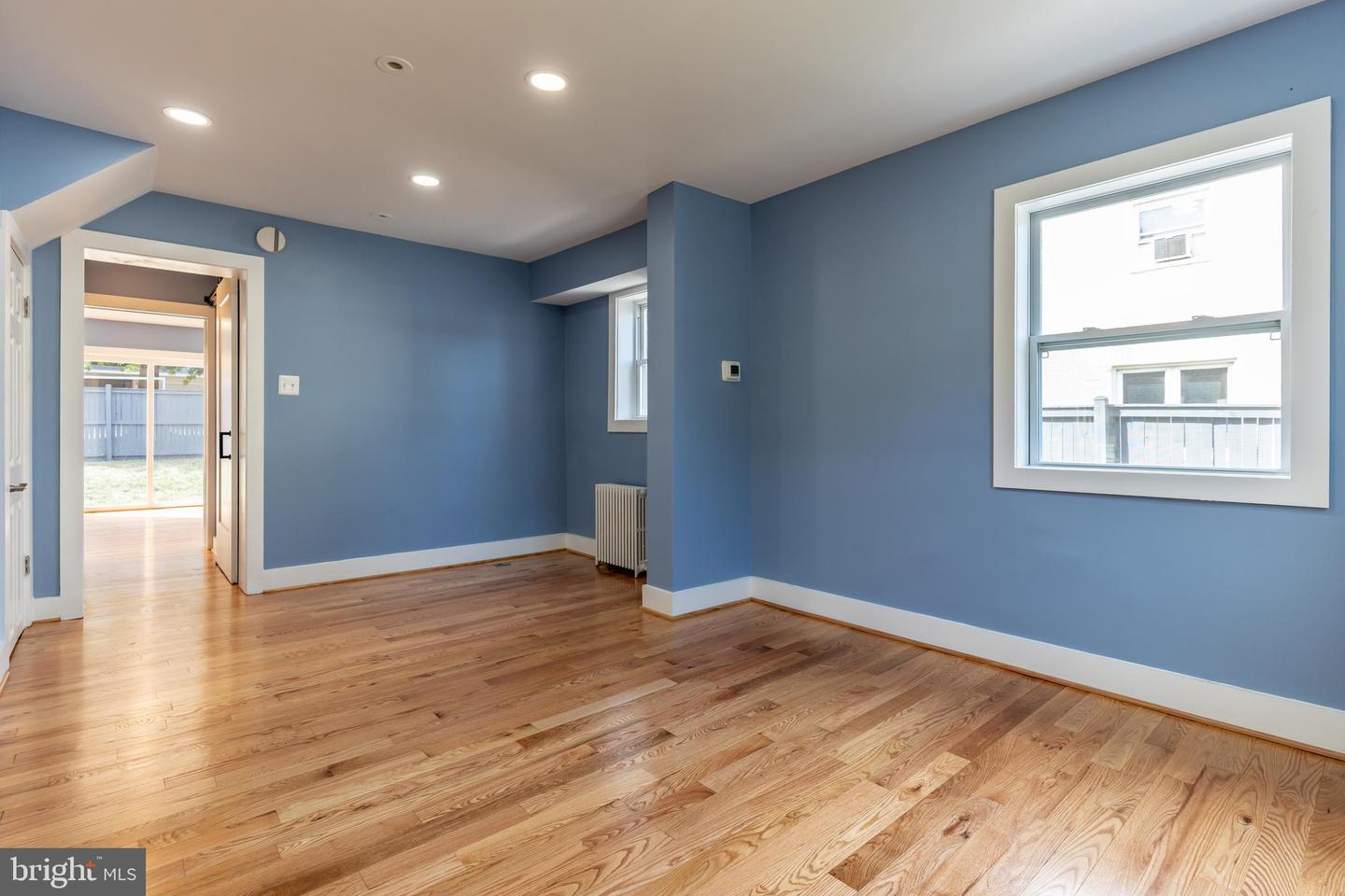 3300 6TH ST S, ARLINGTON, Virginia 22204, 3 Bedrooms Bedrooms, ,2 BathroomsBathrooms,Residential,For sale,3300 6TH ST S,VAAR2063048 MLS # VAAR2063048