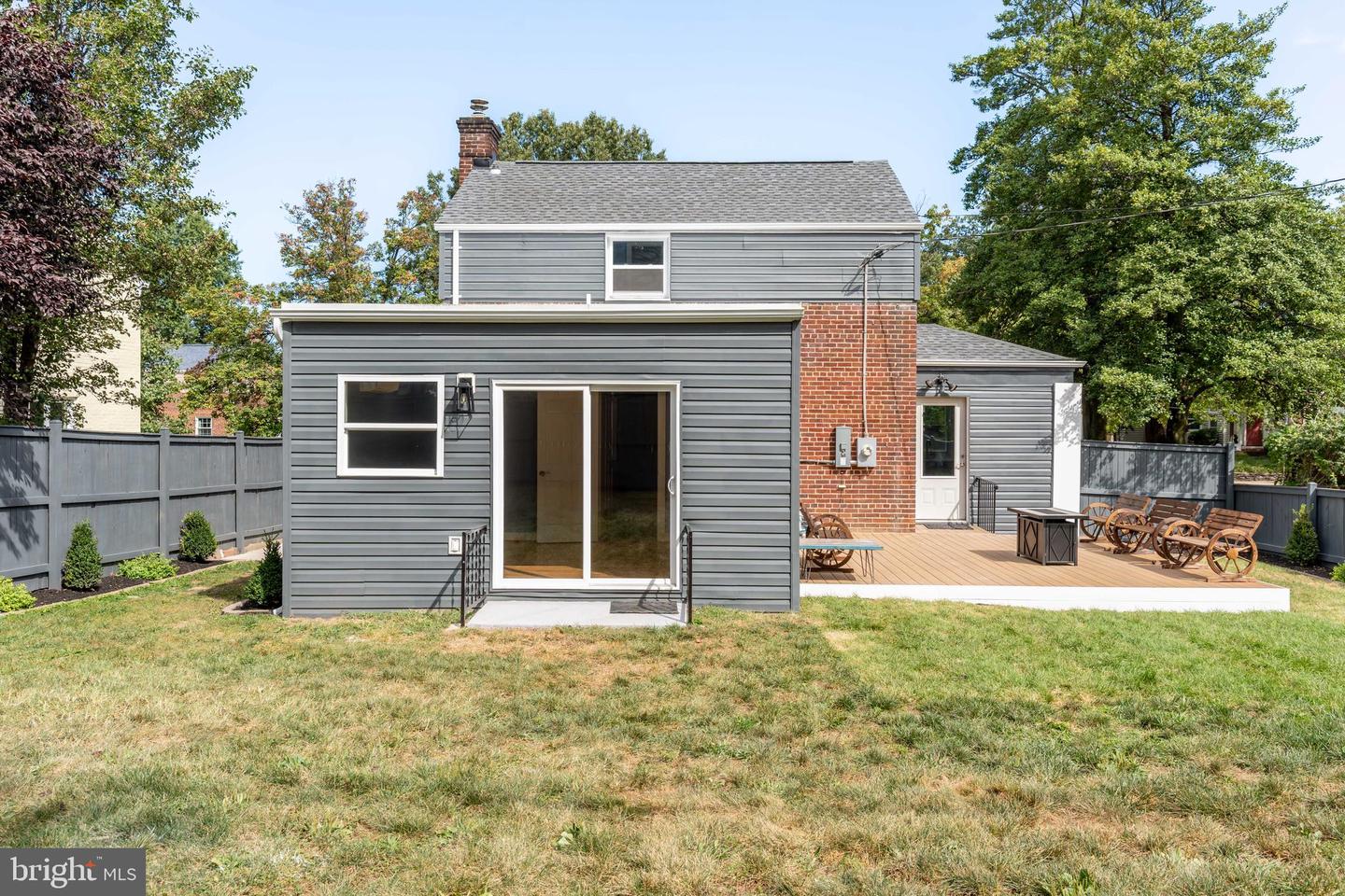 3300 6TH ST S, ARLINGTON, Virginia 22204, 3 Bedrooms Bedrooms, ,2 BathroomsBathrooms,Residential,For sale,3300 6TH ST S,VAAR2063048 MLS # VAAR2063048