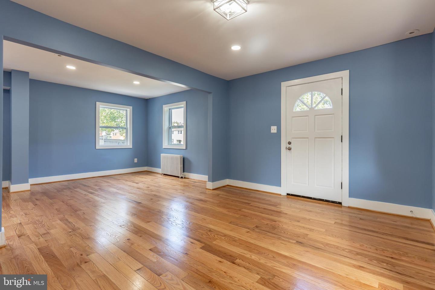 3300 6TH ST S, ARLINGTON, Virginia 22204, 3 Bedrooms Bedrooms, ,2 BathroomsBathrooms,Residential,For sale,3300 6TH ST S,VAAR2063048 MLS # VAAR2063048