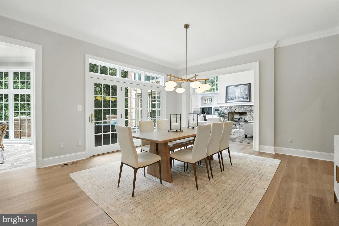 688 ROSSMORE CT., GREAT FALLS, Virginia 22066, 5 Bedrooms Bedrooms, ,6 BathroomsBathrooms,Residential,For sale,688 ROSSMORE CT.,VAFX2209652 MLS # VAFX2209652