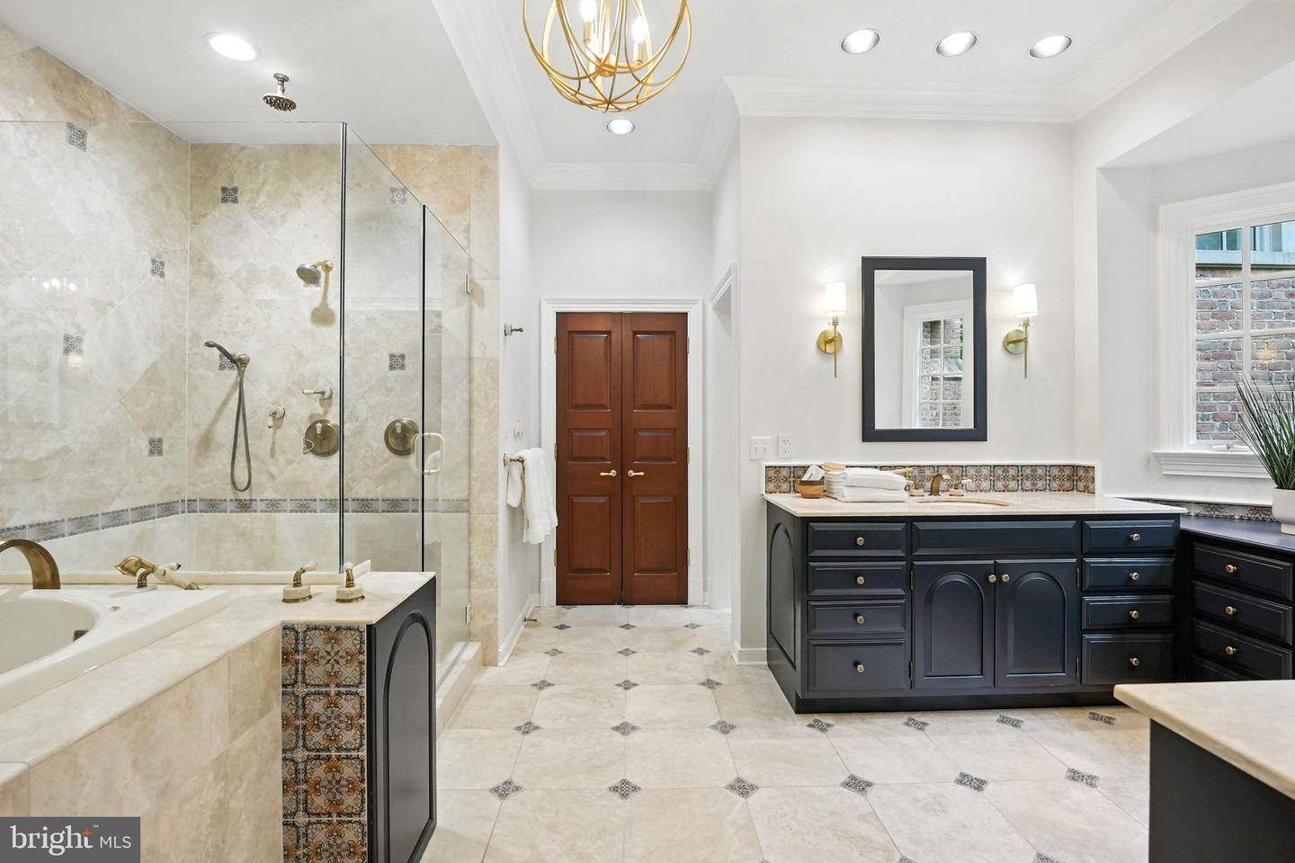 688 ROSSMORE CT., GREAT FALLS, Virginia 22066, 5 Bedrooms Bedrooms, ,6 BathroomsBathrooms,Residential,For sale,688 ROSSMORE CT.,VAFX2209652 MLS # VAFX2209652