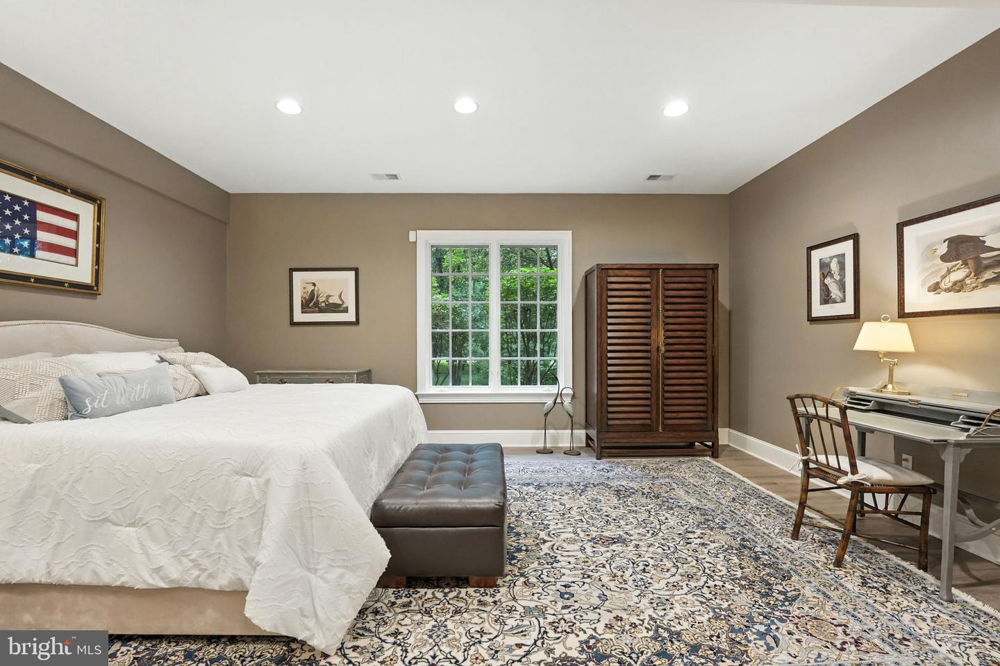 688 ROSSMORE CT., GREAT FALLS, Virginia 22066, 5 Bedrooms Bedrooms, ,6 BathroomsBathrooms,Residential,For sale,688 ROSSMORE CT.,VAFX2209652 MLS # VAFX2209652