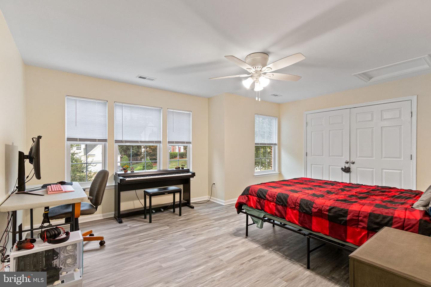 74 NEWBURY DR, STAFFORD, Virginia 22556, 4 Bedrooms Bedrooms, ,2 BathroomsBathrooms,Residential,For sale,74 NEWBURY DR,VAST2038802 MLS # VAST2038802