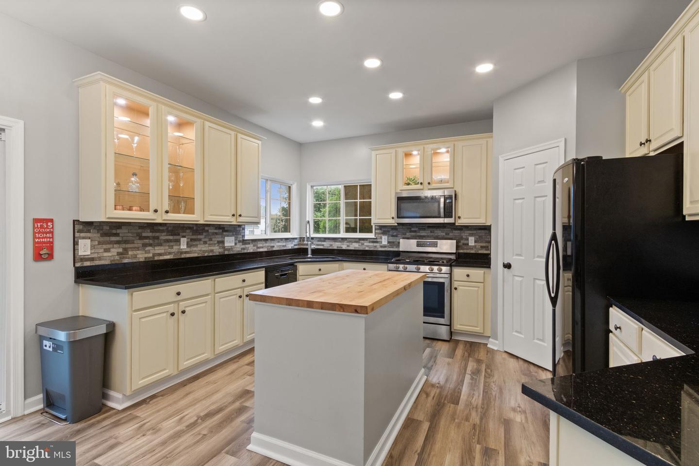 74 NEWBURY DR, STAFFORD, Virginia 22556, 4 Bedrooms Bedrooms, ,2 BathroomsBathrooms,Residential,For sale,74 NEWBURY DR,VAST2038802 MLS # VAST2038802