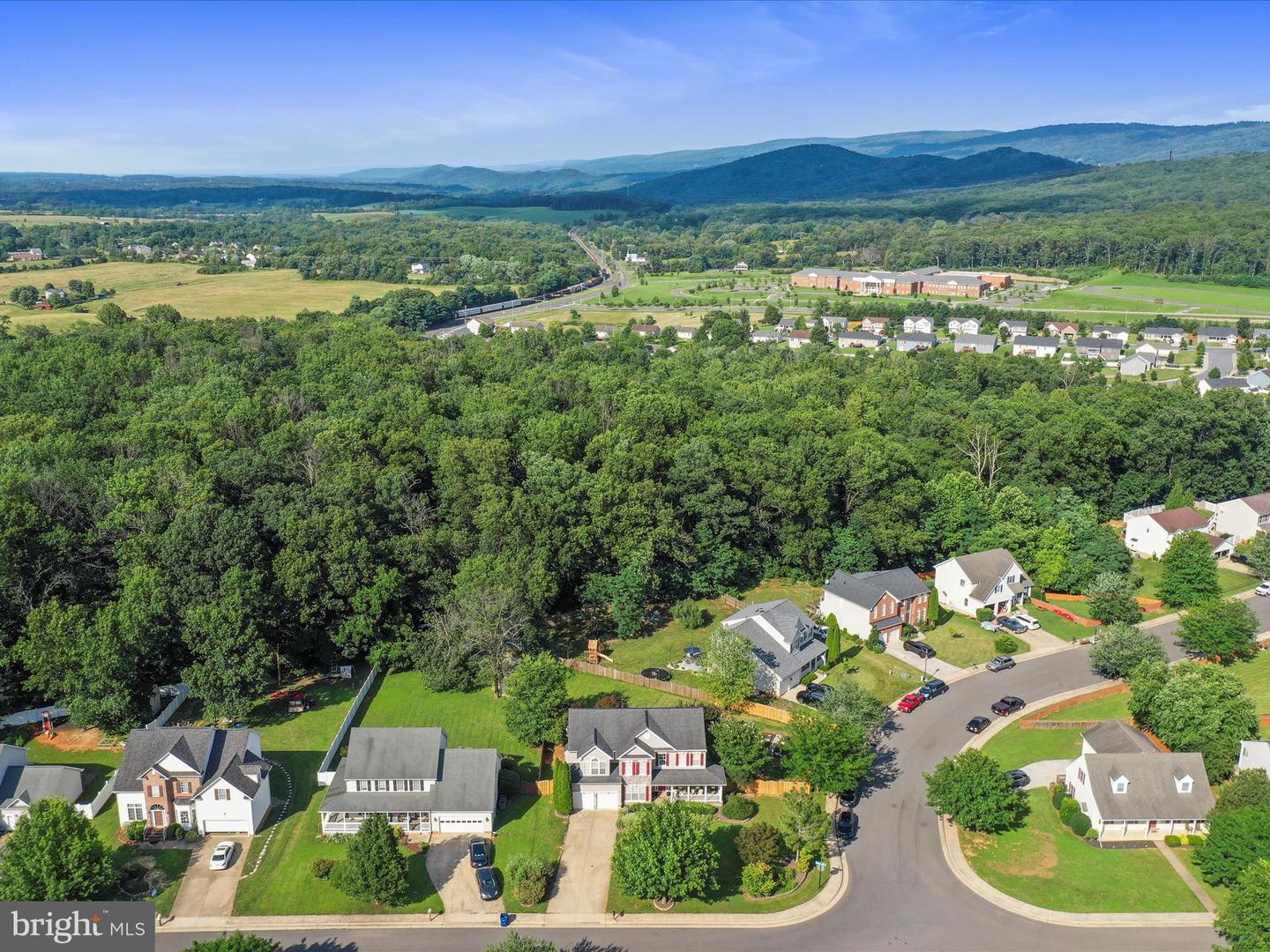 1144 HAPPY RIDGE DR, FRONT ROYAL, Virginia 22630, 4 Bedrooms Bedrooms, ,3 BathroomsBathrooms,Residential,For sale,1144 HAPPY RIDGE DR,VAWR2011484 MLS # VAWR2011484