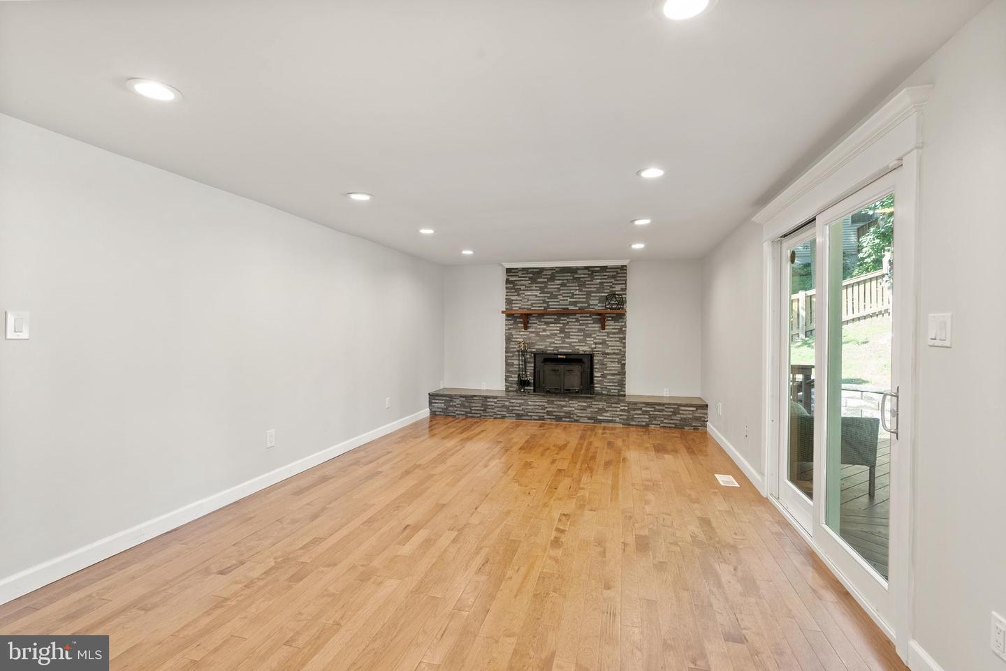 7737 MIDDLE VALLEY DR, SPRINGFIELD, Virginia 22153, 4 Bedrooms Bedrooms, ,2 BathroomsBathrooms,Residential,For sale,7737 MIDDLE VALLEY DR,VAFX2248190 MLS # VAFX2248190