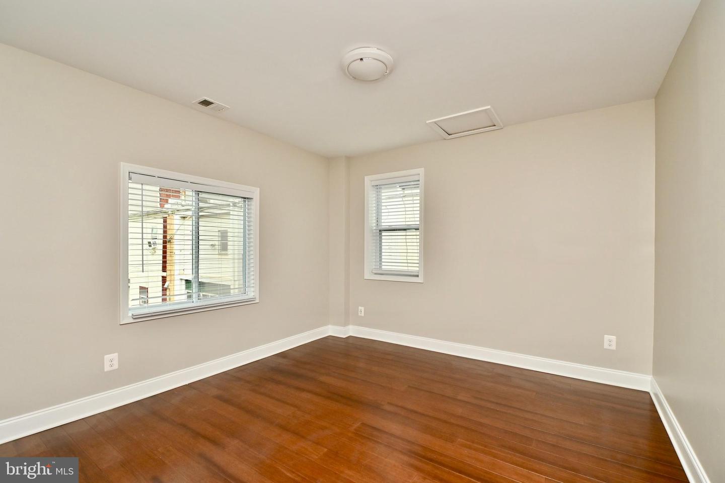 1103 MORSE ST NE, WASHINGTON, District Of Columbia 20002, 3 Bedrooms Bedrooms, ,3 BathroomsBathrooms,Residential,For sale,1103 MORSE ST NE,DCDC2209358 MLS # DCDC2209358