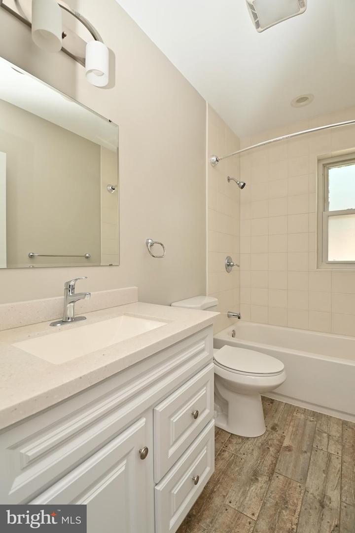1103 MORSE ST NE, WASHINGTON, District Of Columbia 20002, 3 Bedrooms Bedrooms, ,3 BathroomsBathrooms,Residential,For sale,1103 MORSE ST NE,DCDC2209358 MLS # DCDC2209358