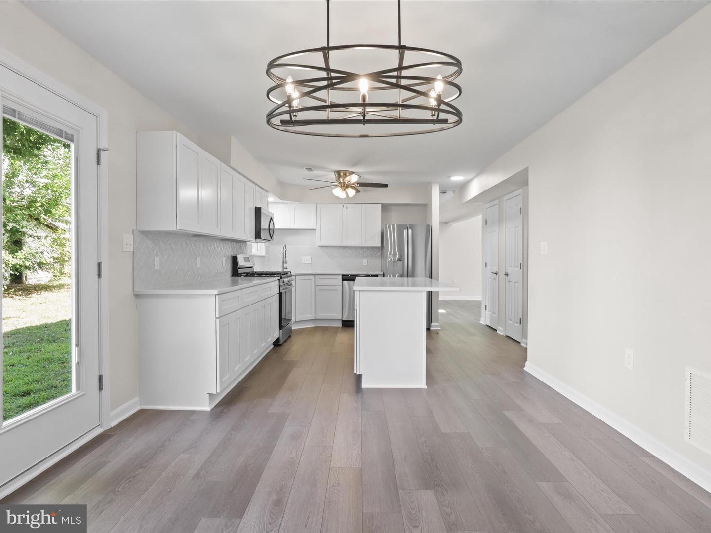 6110 OUST LN, WOODBRIDGE, Virginia 22193, 4 Bedrooms Bedrooms, ,2 BathroomsBathrooms,Residential,For sale,6110 OUST LN,VAPW2101292 MLS # VAPW2101292