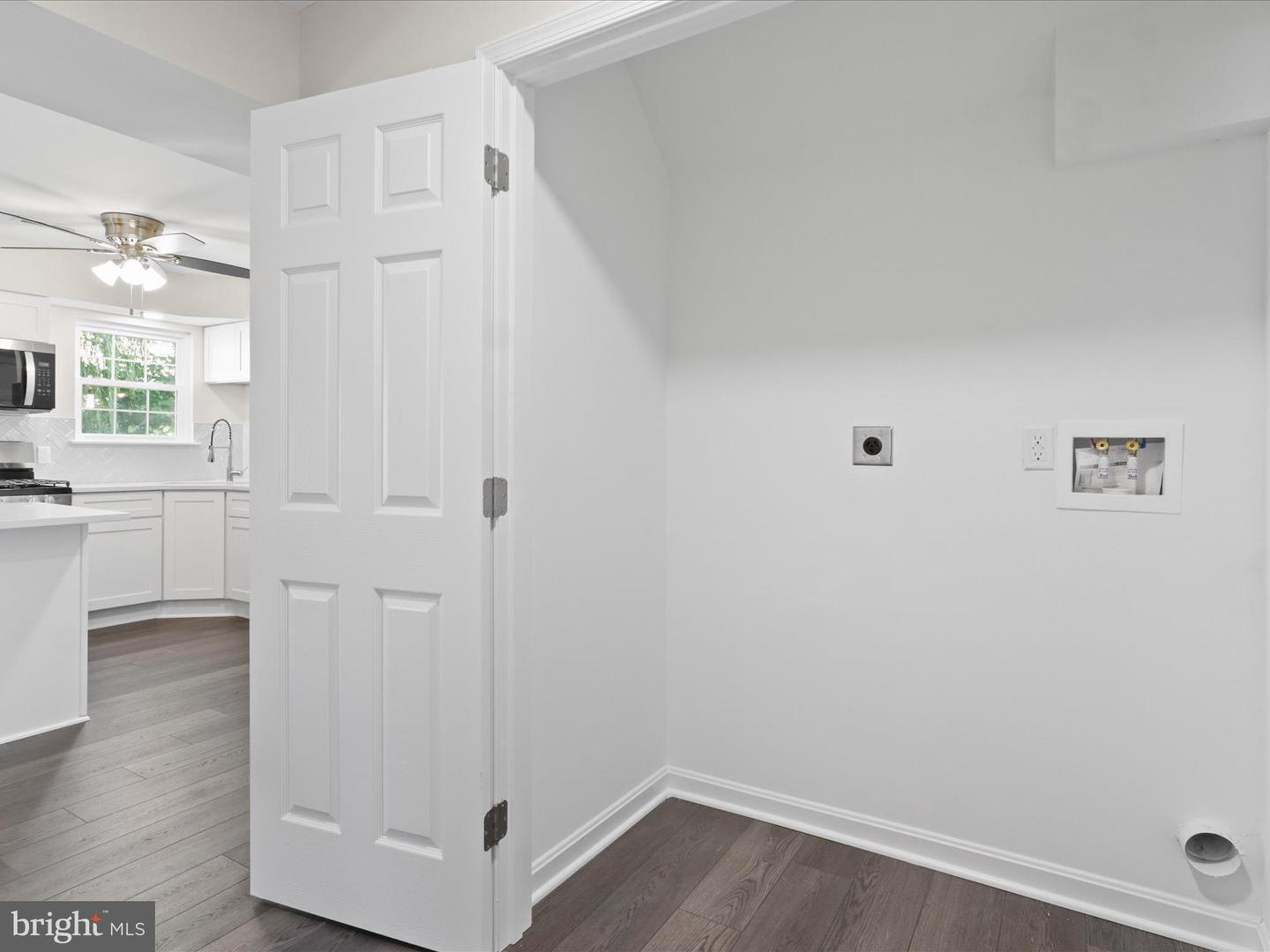 6110 OUST LN, WOODBRIDGE, Virginia 22193, 4 Bedrooms Bedrooms, ,2 BathroomsBathrooms,Residential,For sale,6110 OUST LN,VAPW2101292 MLS # VAPW2101292