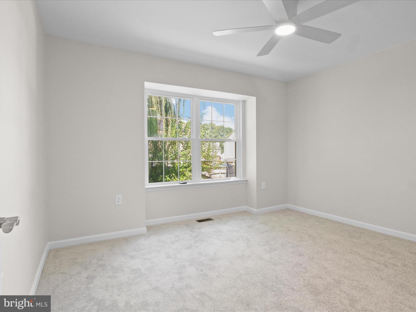 6110 OUST LN, WOODBRIDGE, Virginia 22193, 4 Bedrooms Bedrooms, ,2 BathroomsBathrooms,Residential,For sale,6110 OUST LN,VAPW2101292 MLS # VAPW2101292