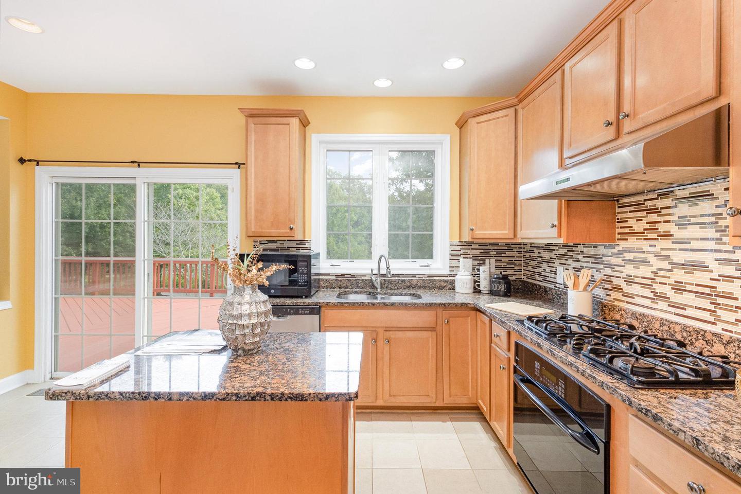 10929 INSPIRATION POINT PL, MANASSAS, Virginia 20112, 4 Bedrooms Bedrooms, 8 Rooms Rooms,3 BathroomsBathrooms,Residential,For sale,10929 INSPIRATION POINT PL,VAPW2101690 MLS # VAPW2101690