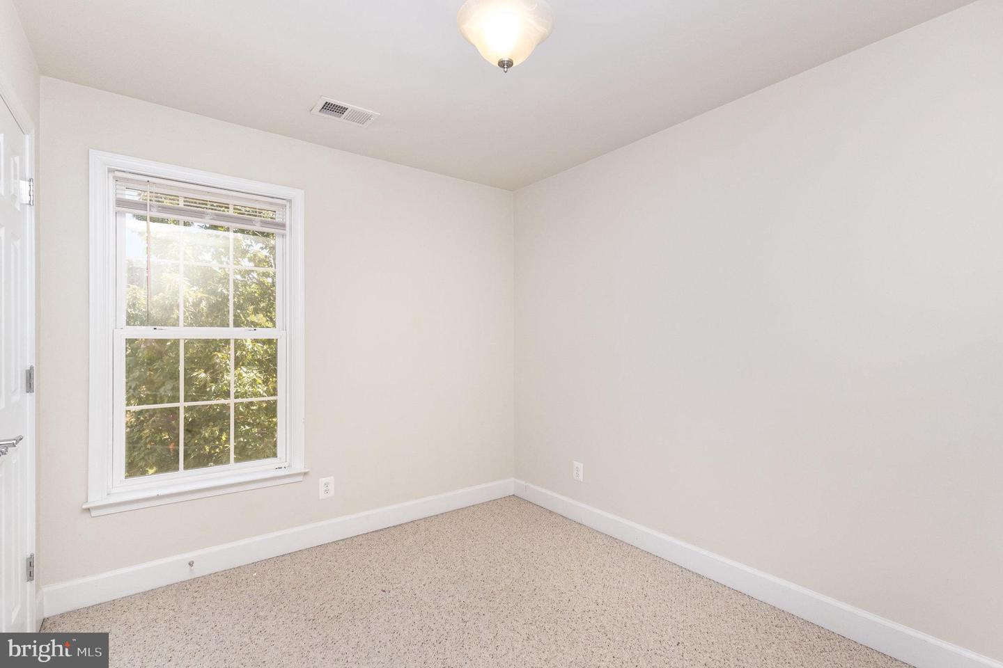 10929 INSPIRATION POINT PL, MANASSAS, Virginia 20112, 4 Bedrooms Bedrooms, 8 Rooms Rooms,3 BathroomsBathrooms,Residential,For sale,10929 INSPIRATION POINT PL,VAPW2101690 MLS # VAPW2101690