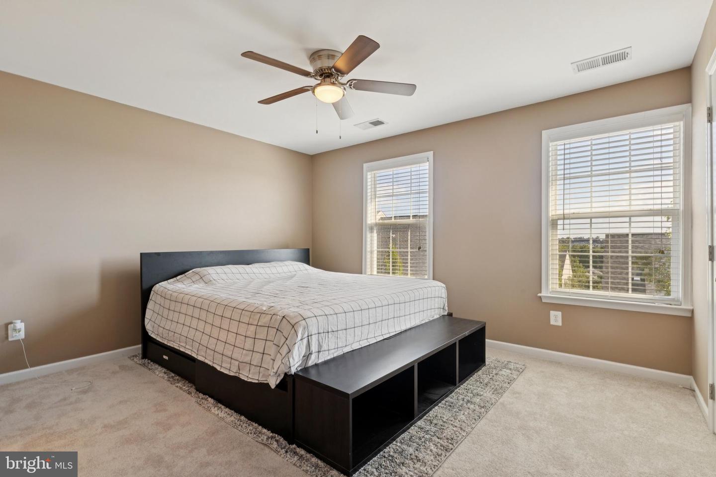 2922 TRUFFLE OAK PL, WOODBRIDGE, Virginia 22191, 3 Bedrooms Bedrooms, ,2 BathroomsBathrooms,Residential,For sale,2922 TRUFFLE OAK PL,VAPW2102092 MLS # VAPW2102092