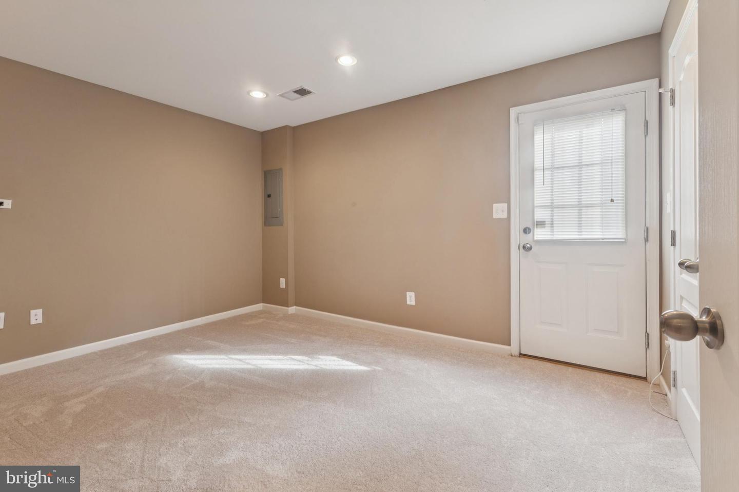 2922 TRUFFLE OAK PL, WOODBRIDGE, Virginia 22191, 3 Bedrooms Bedrooms, ,2 BathroomsBathrooms,Residential,For sale,2922 TRUFFLE OAK PL,VAPW2102092 MLS # VAPW2102092