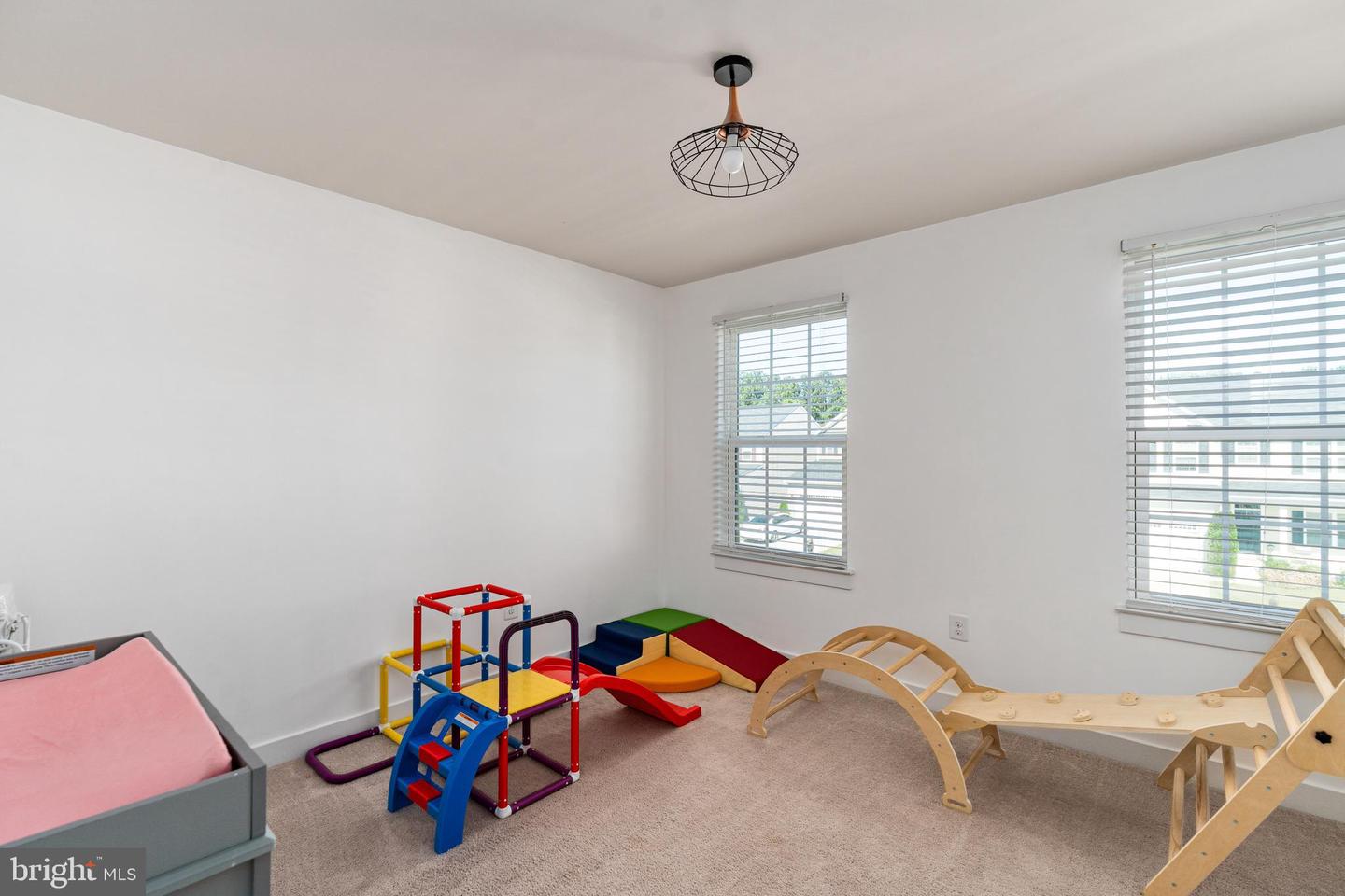 5360 HOLLEY OAK LN, FREDERICKSBURG, Virginia 22407, 4 Bedrooms Bedrooms, ,2 BathroomsBathrooms,Residential,For sale,5360 HOLLEY OAK LN,VASP2035668 MLS # VASP2035668