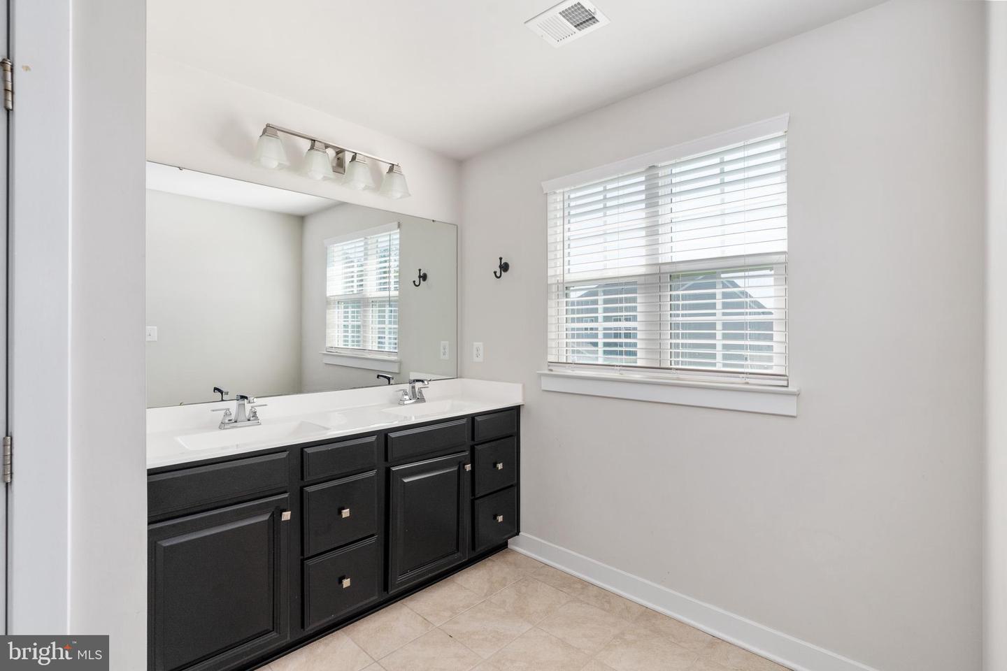 5360 HOLLEY OAK LN, FREDERICKSBURG, Virginia 22407, 4 Bedrooms Bedrooms, ,2 BathroomsBathrooms,Residential,For sale,5360 HOLLEY OAK LN,VASP2035668 MLS # VASP2035668