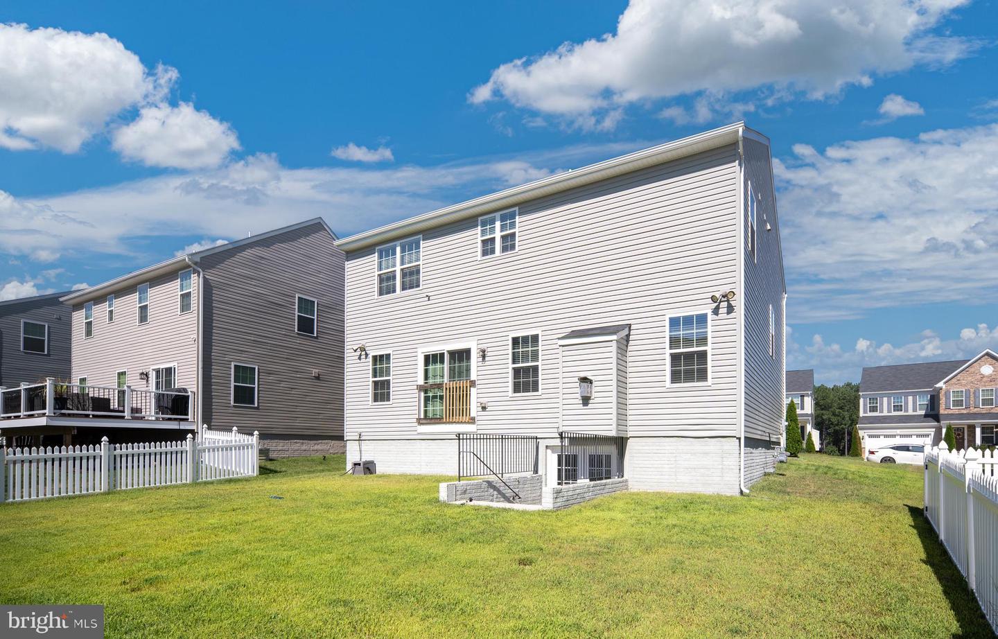 5360 HOLLEY OAK LN, FREDERICKSBURG, Virginia 22407, 4 Bedrooms Bedrooms, ,2 BathroomsBathrooms,Residential,For sale,5360 HOLLEY OAK LN,VASP2035668 MLS # VASP2035668