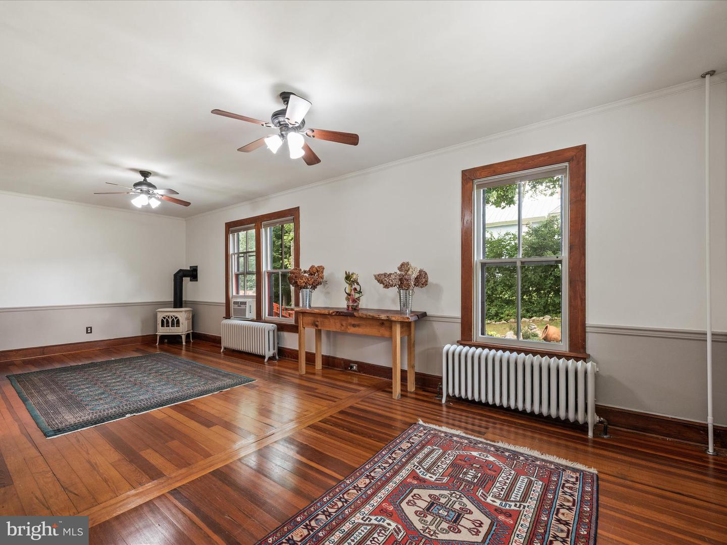 325 S CHURCH ST, BERRYVILLE, Virginia 22611, 5 Bedrooms Bedrooms, ,3 BathroomsBathrooms,Residential,For sale,325 S CHURCH ST,VACL2005984 MLS # VACL2005984